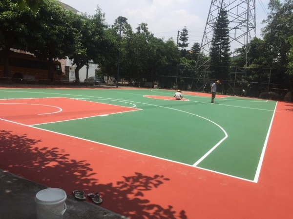 社區籃球場