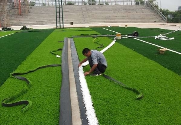 人造草坪足球場